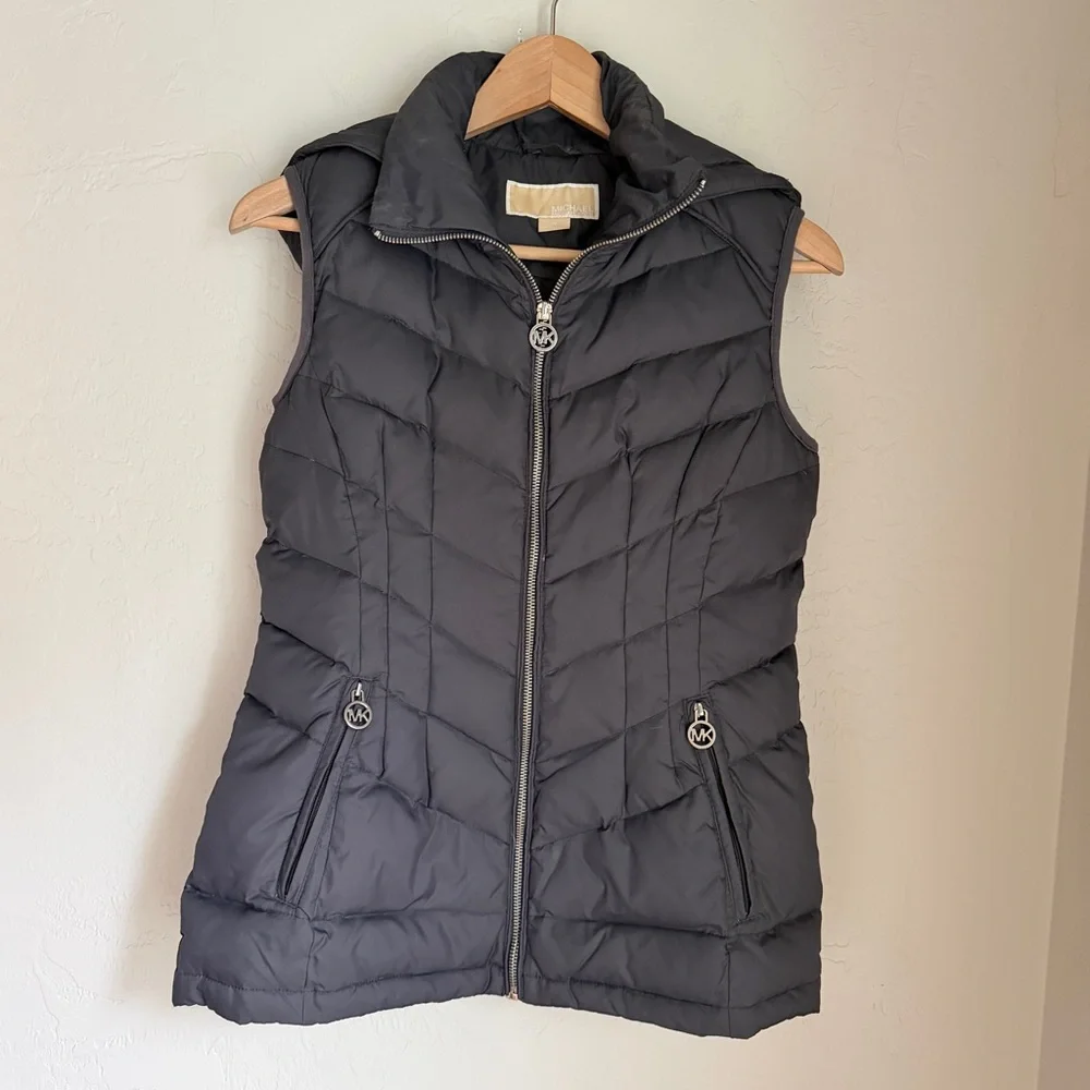 Michael Kors Women's Gray Winter Puffer Vest With‎ Hood Size XS